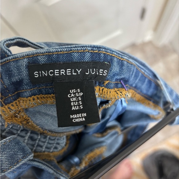 Sincerely Jules blue jeans denim faded medium wash smocked jumpsuit size small - Picture 7 of 7